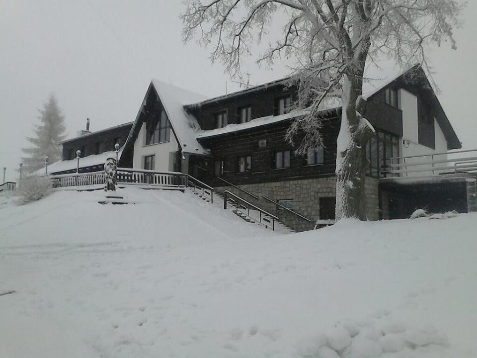 Penzion Pohlednicka Hotell Benecko Exteriör bild